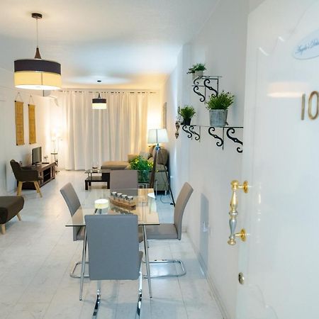 Angela'S Luxury Apartments Larnaca Dış mekan fotoğraf