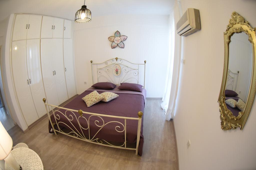 Angela'S Luxury Apartments Larnaca Dış mekan fotoğraf