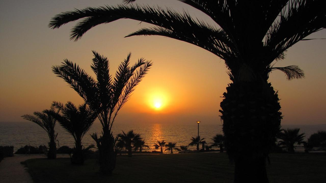 Angela'S Luxury Apartments Larnaca Dış mekan fotoğraf