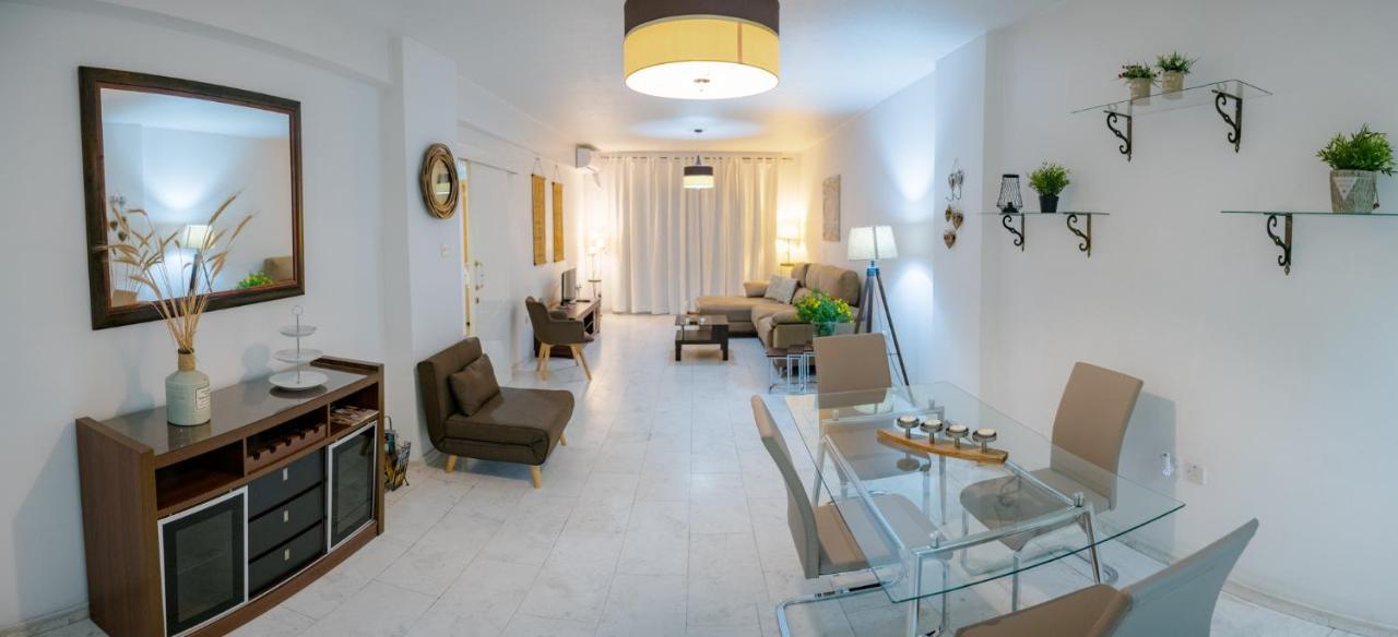 Angela'S Luxury Apartments Larnaca Dış mekan fotoğraf